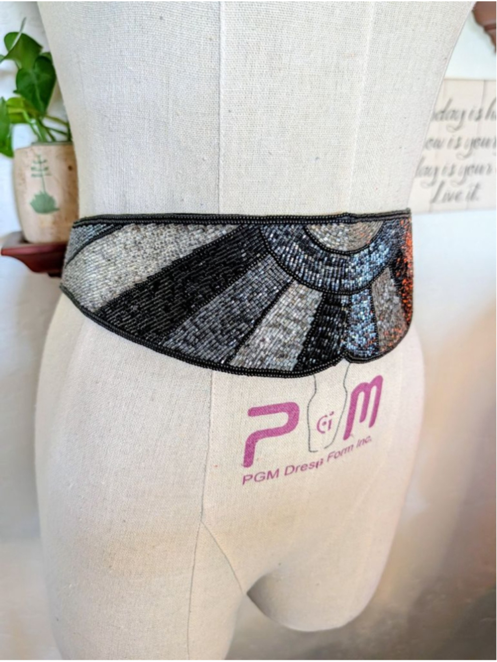 Vintage Black Silver Beaded Tie Belt or Art Deco Style Beaded Waist Sash Belt - Picture 8 of 12